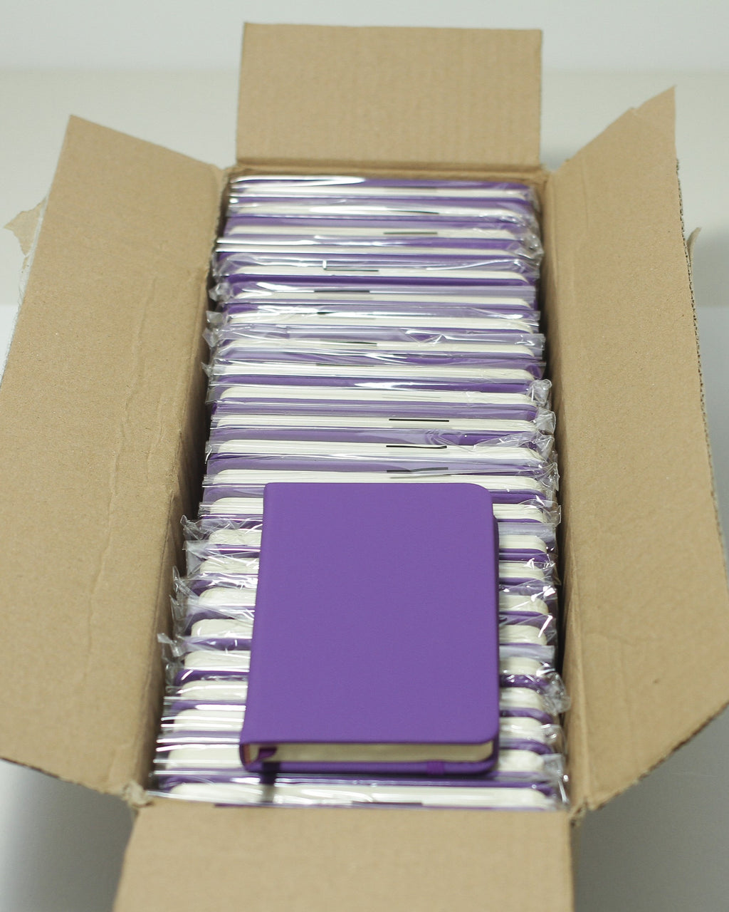 2x Cutii cu 25x Notebooks cu Elastic - A6 - Mov
